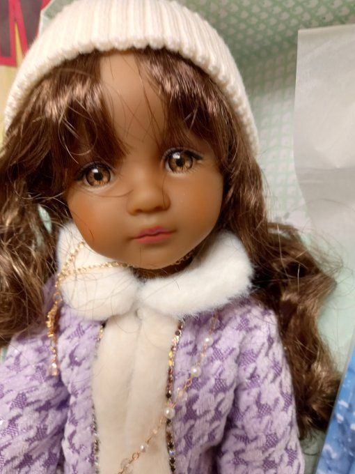 Poupee ruby red grace