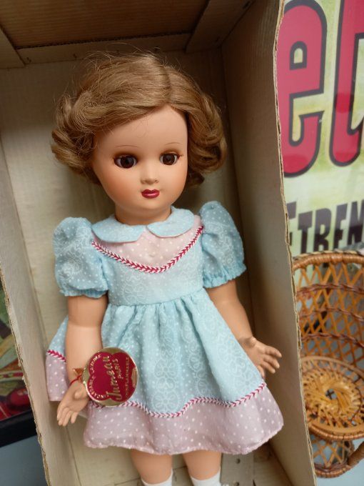 Magnifique poupée jumeau