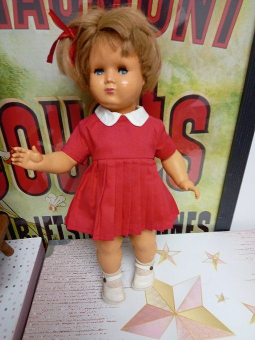 Poupee gege petite fille de France