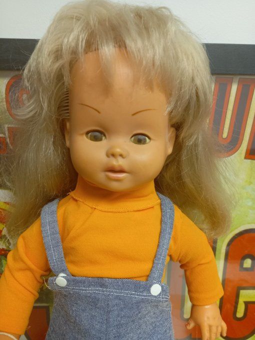 Jolie poupée gege carine 1970