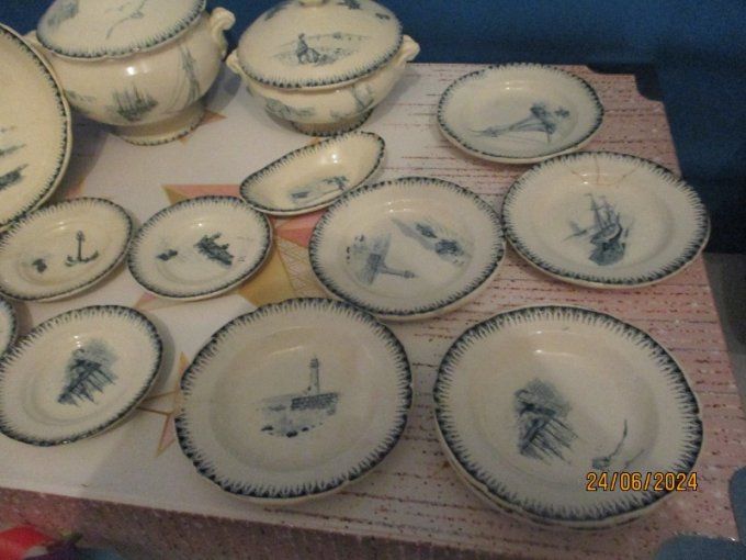 Superbe dinette ancienne bord de mer en faience