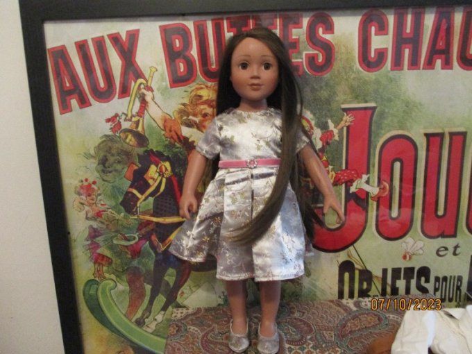 Superbe poupee carpatina