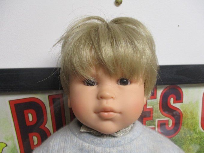 GREGOIRE POUPEE COROLLE