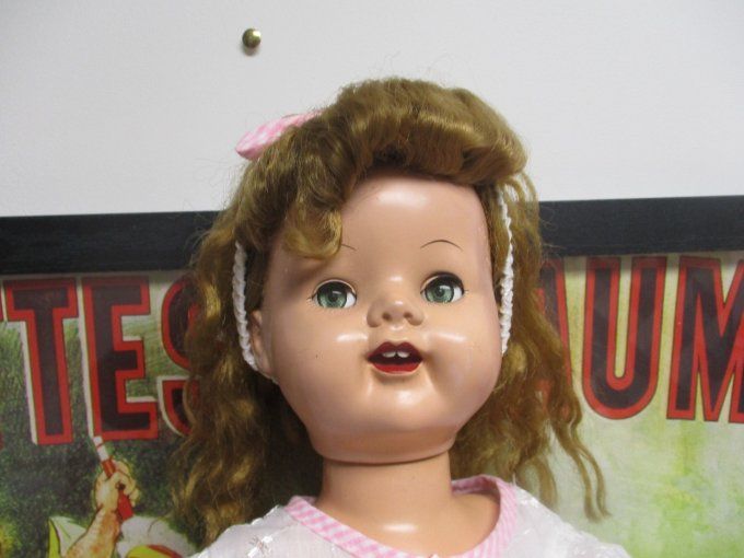 JOLIE POUPEE VINTAGE