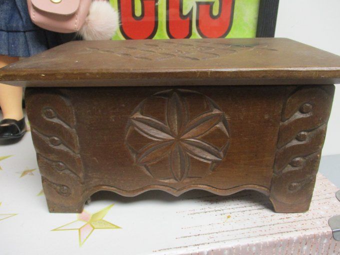 Jolie maie pour vos poupees